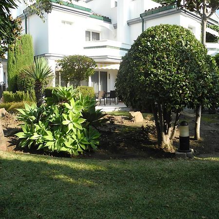 Dominion Apartments Estepona Buitenkant foto