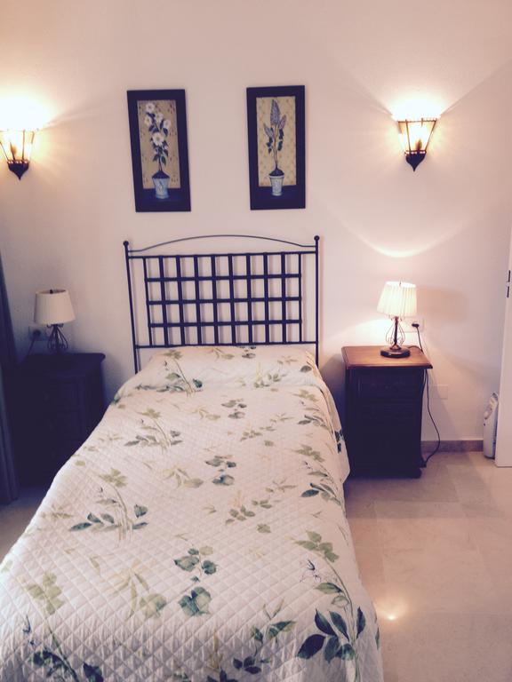 Dominion Apartments Estepona Kamer foto