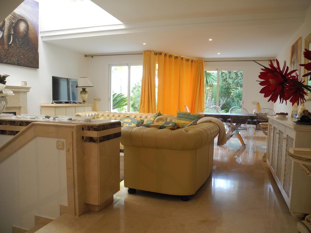 Dominion Apartments Estepona Buitenkant foto