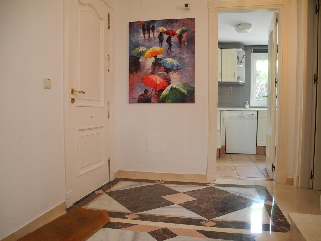 Dominion Apartments Estepona Buitenkant foto